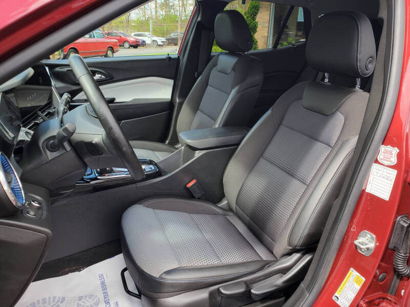2025 Chevrolet Trax LT