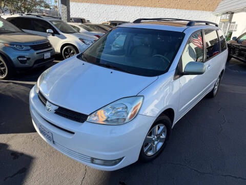 2004 Toyota Sienna