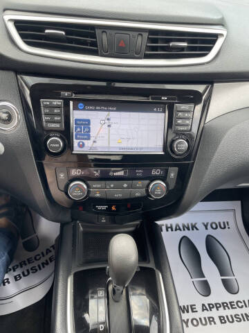 2016 Nissan Rogue SV
