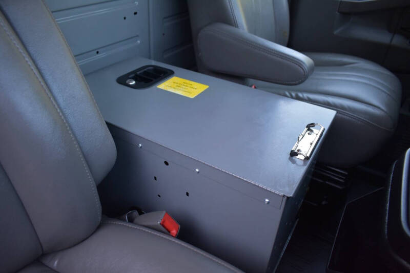 2022 GMC Savana 2500