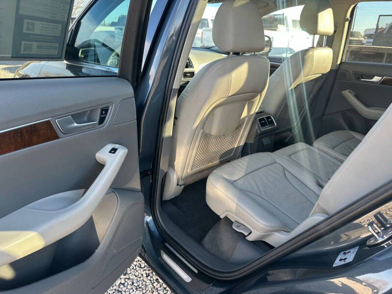 2011 Audi Q5 2.0T quattro Premium Plus