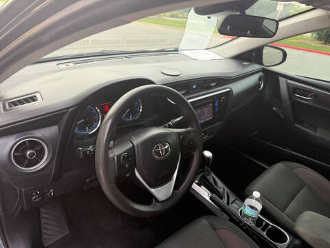 2017 Toyota Corolla LE