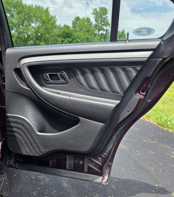 2011 Ford Taurus SEL