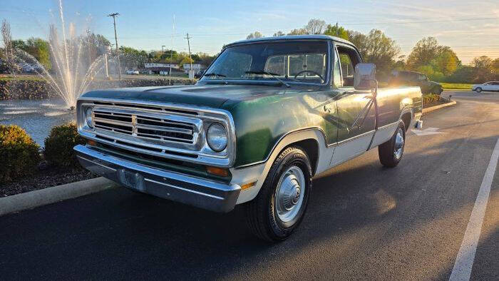 1973 Dodge D200 Pickup
