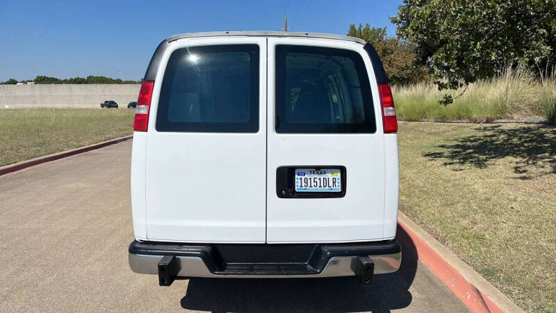 2019 GMC Savana 2500