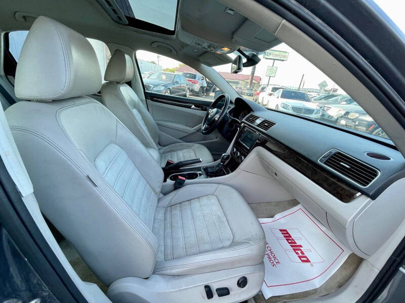 2015 Volkswagen Passat 1.8T SEL Premium