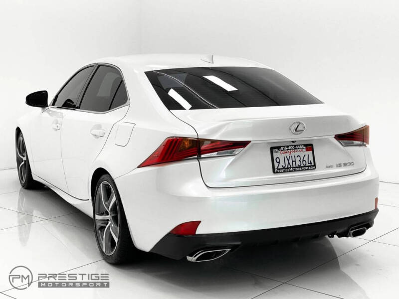 2017 Lexus IS 300