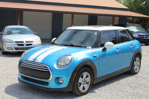 2015 MINI Hardtop 4 Door for sale at Bailey & Sons Motor Co in Lyndon KS