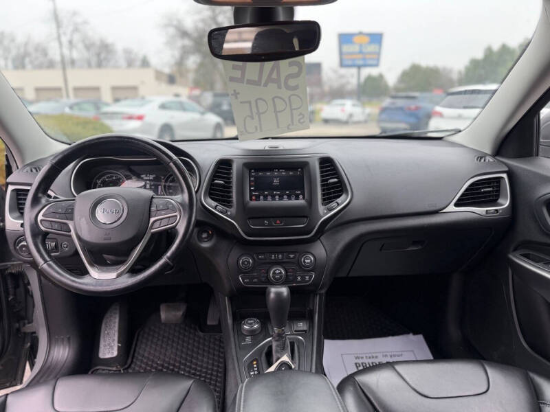 2019 Jeep Cherokee Latitude Plus