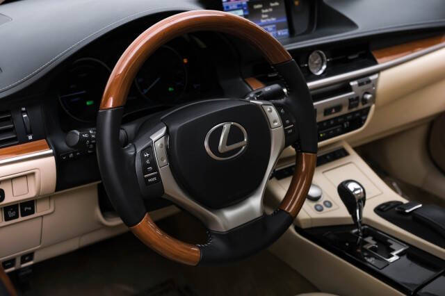 2014 Lexus ES 300h