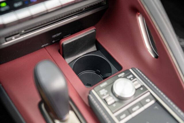 2021 Lexus LC 500 Convertible 31