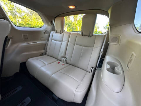 2017 Nissan Pathfinder Platinum