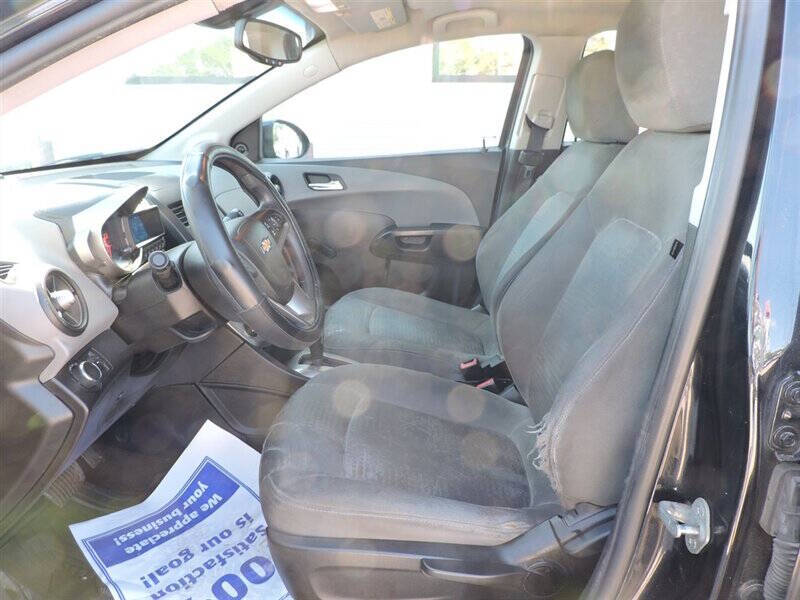 2013 Chevrolet Sonic LS Auto