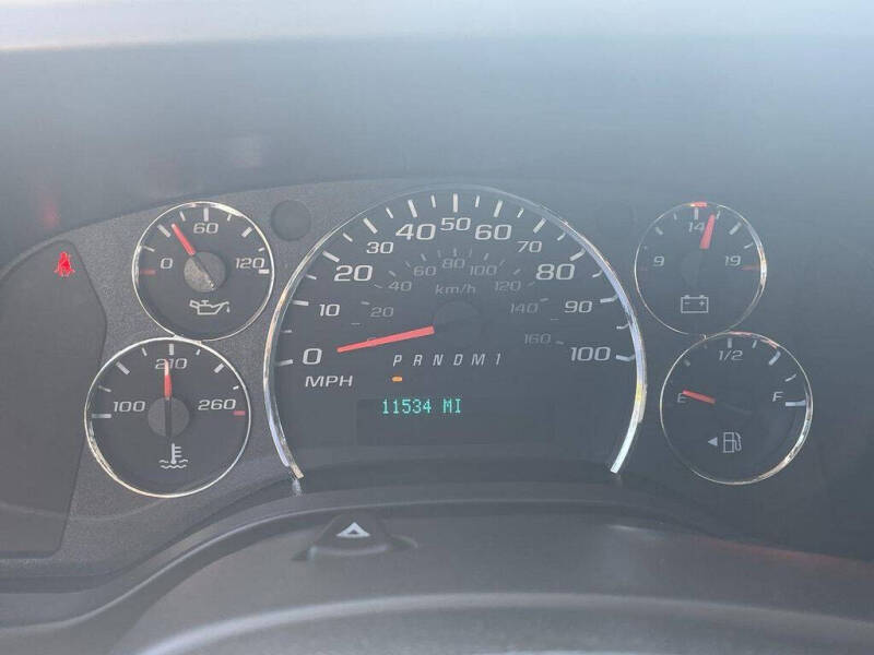 2023 Chevrolet Express 2500