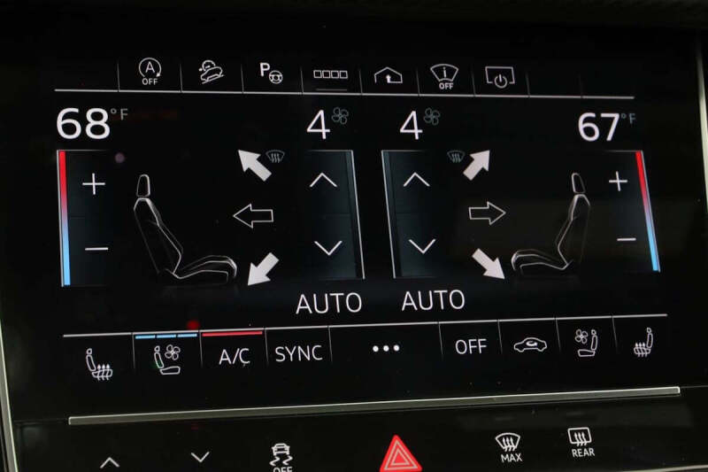 2024 Audi SQ8 4.0T quattro Premium Plus