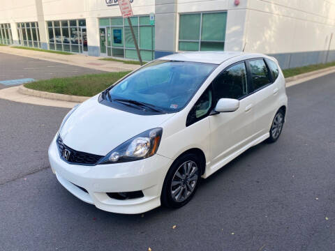 2013 Honda Fit for sale at Super Bee Auto in Chantilly VA