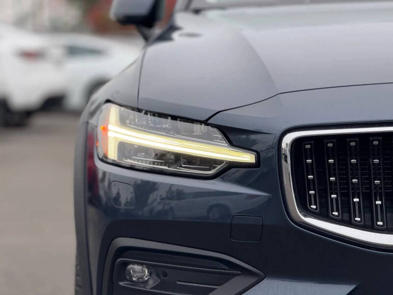 2020 Volvo V60 Cross Country T5
