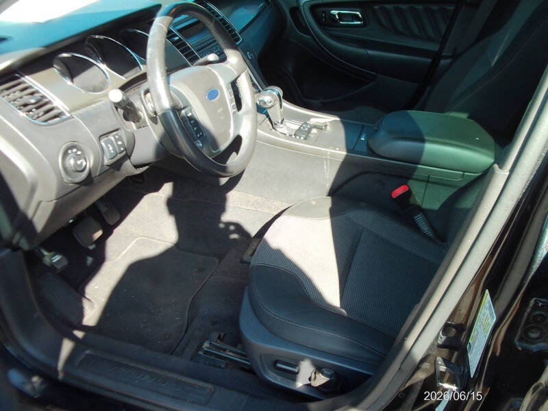 2011 Ford Taurus SEL
