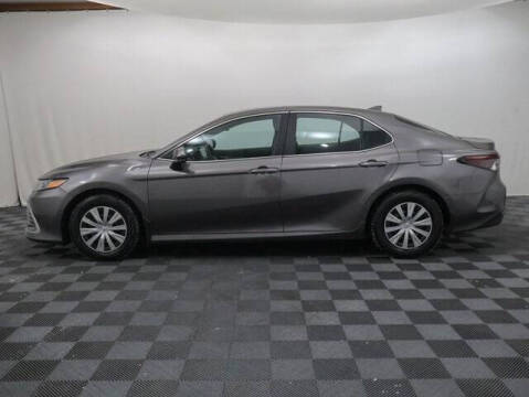 2022 Toyota Camry Hybrid LE