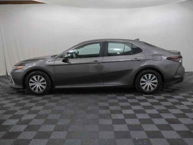 2022 Toyota Camry Hybrid LE