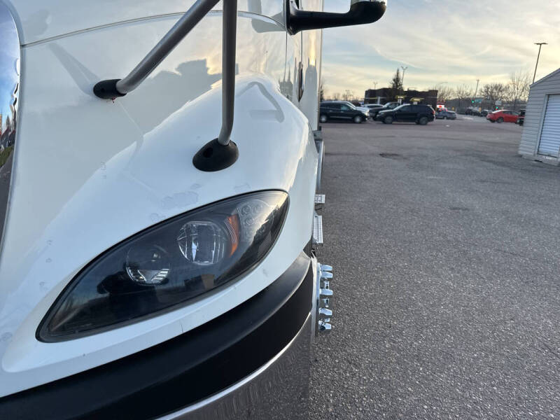 2021 International RH613