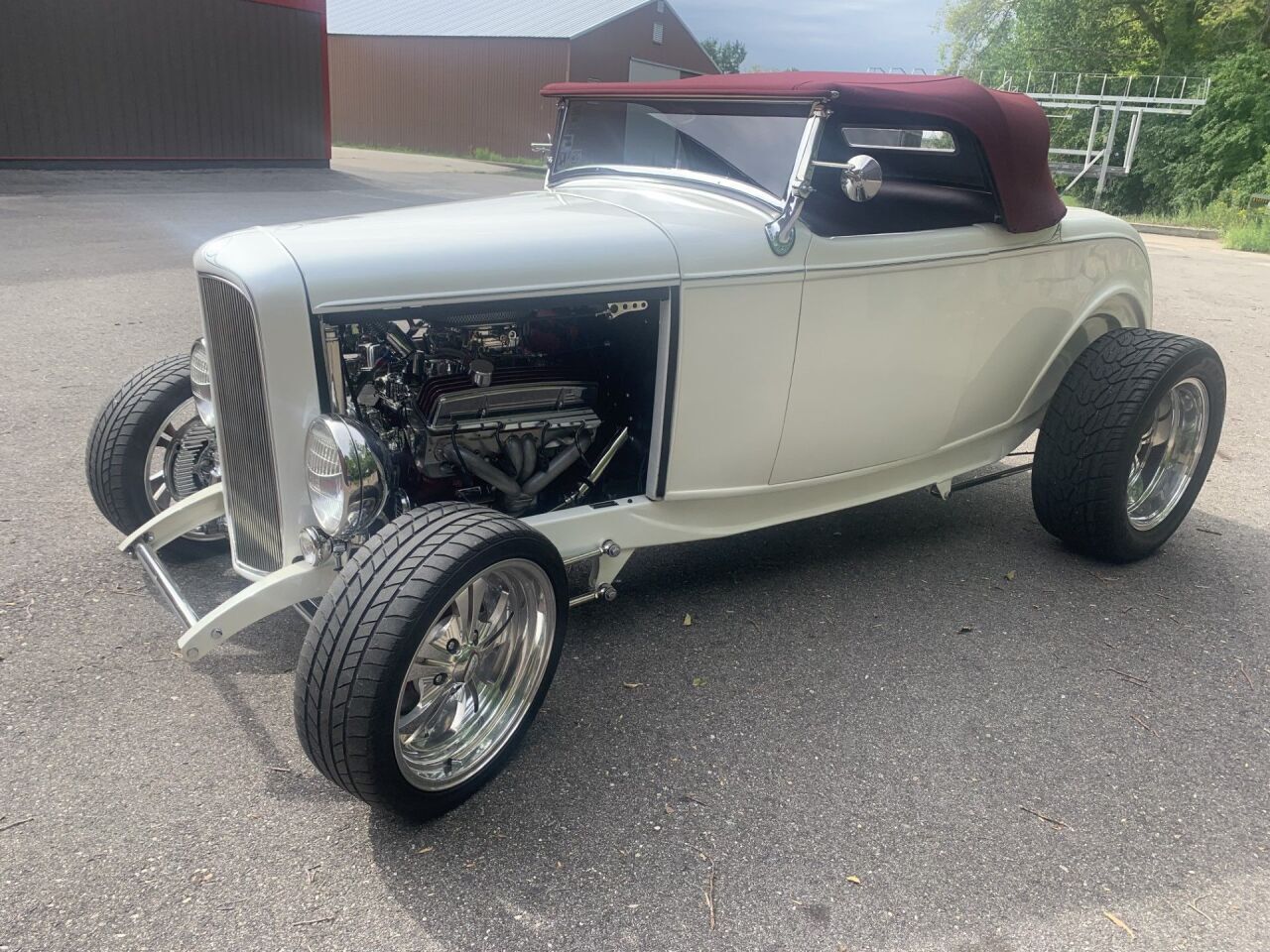 1932 Ford Roadster 6