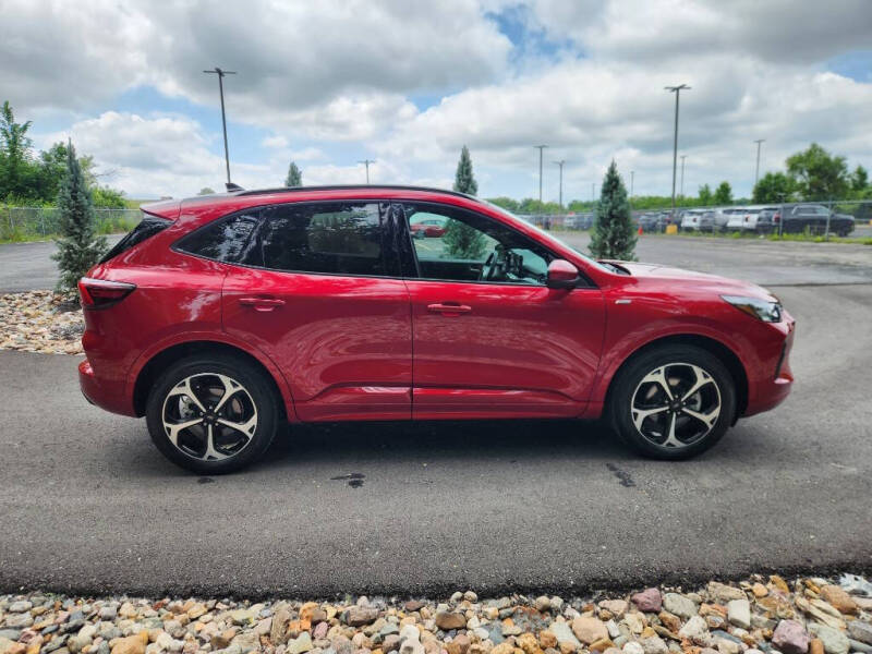 2023 Ford Escape ST-Line Select