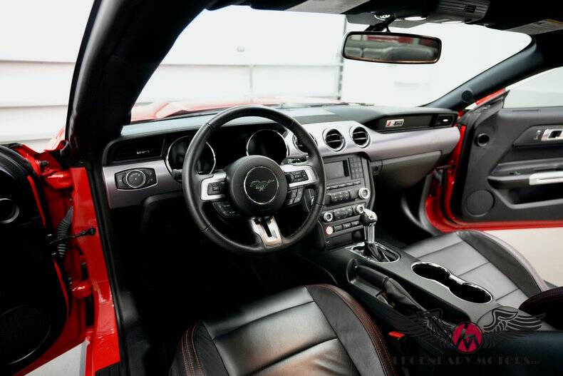 2017 Ford Mustang