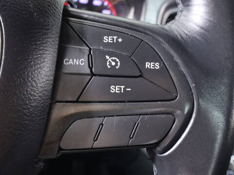 2017 Dodge Charger SE