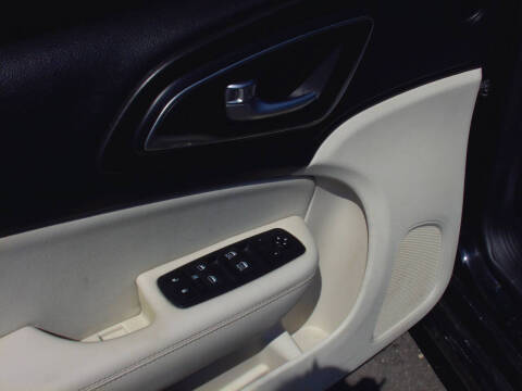 2016 Chrysler 200
