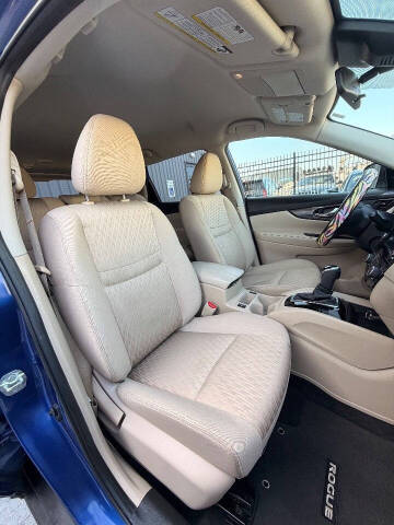 2020 Nissan Rogue SV