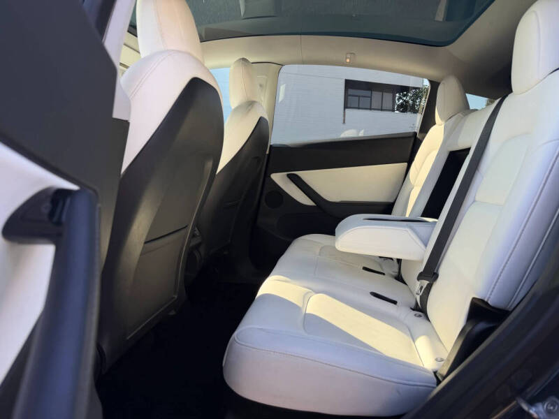 2020 Tesla Model Y Performance