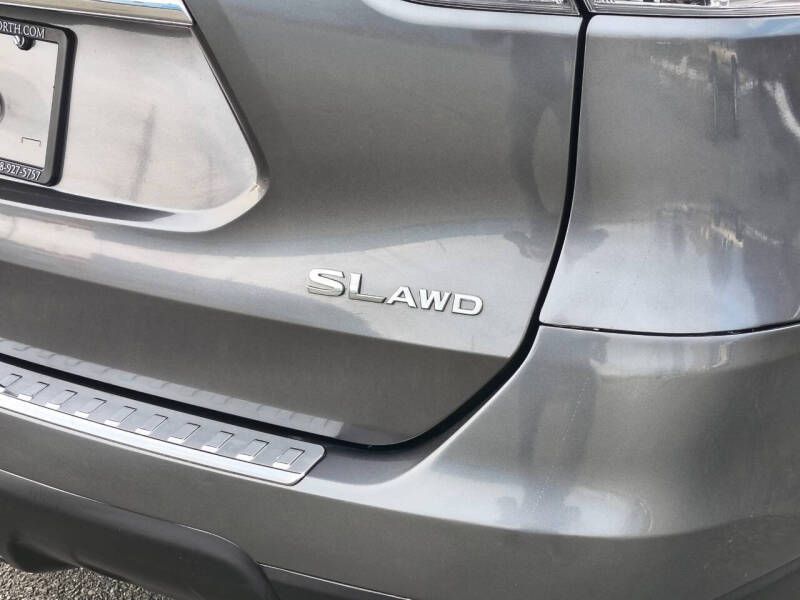 2016 Nissan Rogue SL