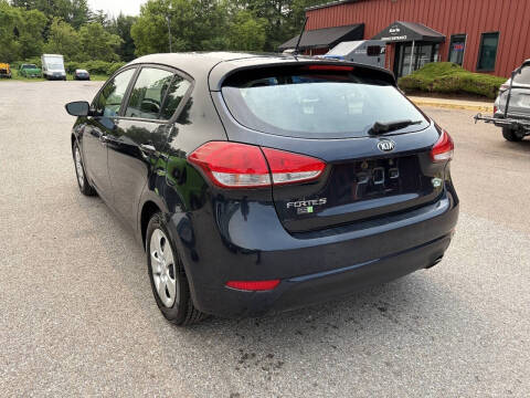 2017 Kia Forte5 LX