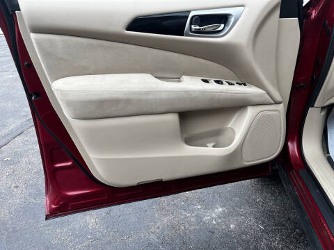 2015 Nissan Pathfinder S