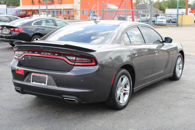 2016 Dodge Charger SXT