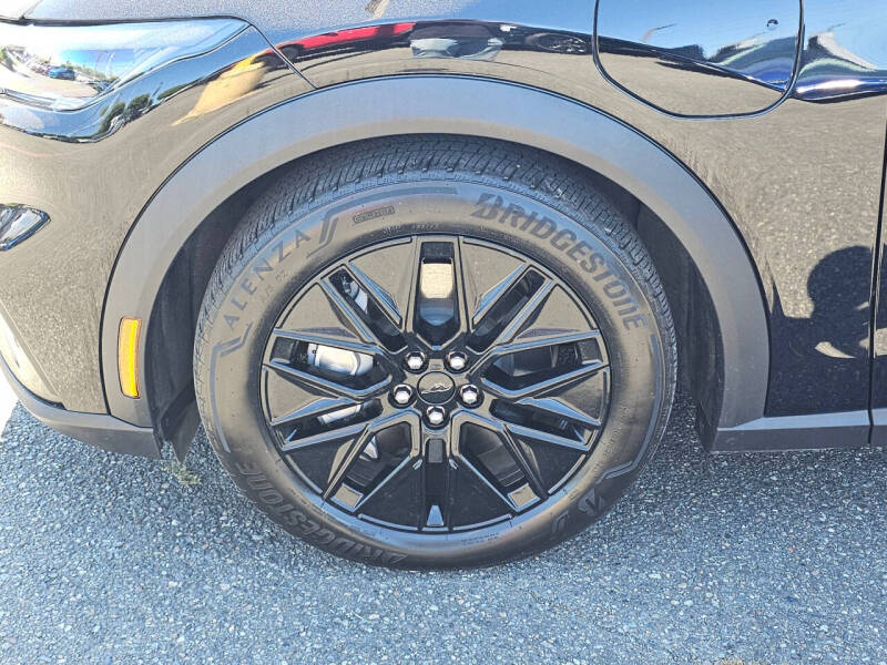 2025 Ford Mustang Mach-E Select