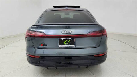 2024 Audi Q8 Sportback e-tron quattro Prestige S line