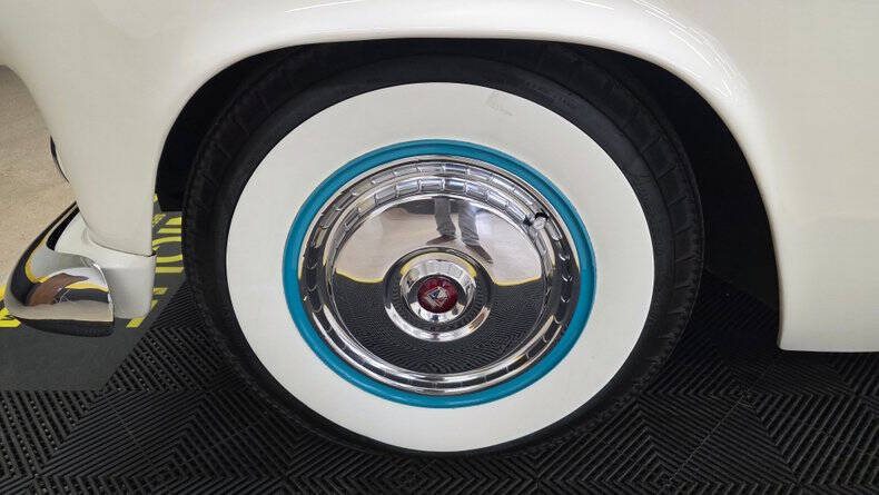 1956 Ford Thunderbird