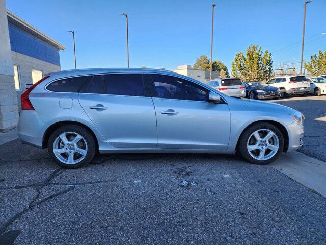 2015 Volvo V60 T5 Drive-E Platinum