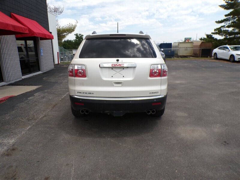2011 GMC Acadia SLT-2