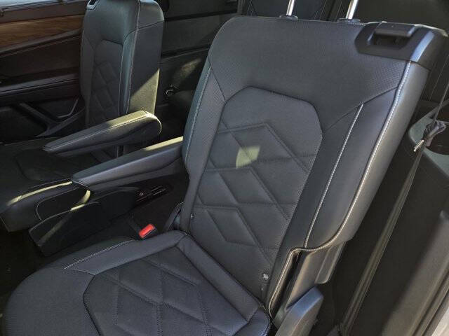 2024 Volkswagen Atlas SE