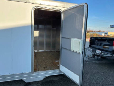 2002 Featherlite Trailer Trailer