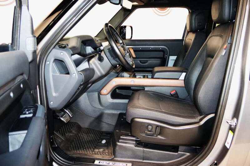 2023 Land Rover Defender 90 X