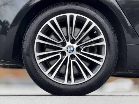 2018 BMW 5 Series 540i