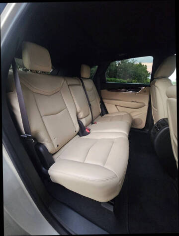 2017 Cadillac XT5 Luxury