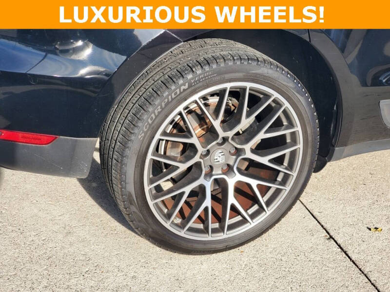 2019 Porsche Macan S