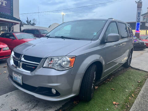 2017 Dodge Grand Caravan for sale at Wild West Cars & Trucks in Seattle WA