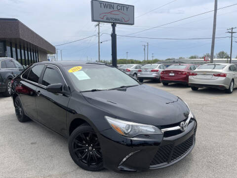 2016 Toyota Camry for sale at TWIN CITY AUTO MALL in Bloomington IL