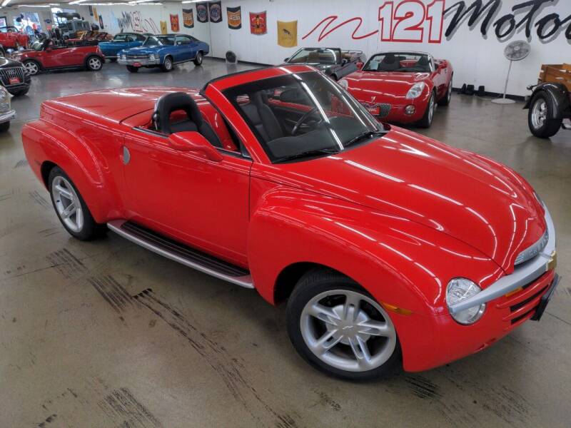 2003 Chevrolet SSR for sale at 121 Motorsports in Mount Zion IL